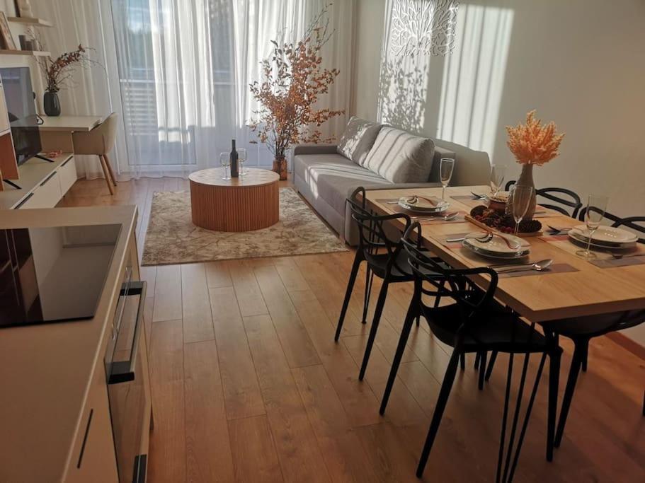 M&M2 Apartment Near Center With Free Parking - Ac Koszyce Zewnętrze zdjęcie