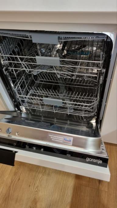 M&M2 Apartment Near Center With Free Parking - Ac Koszyce Zewnętrze zdjęcie